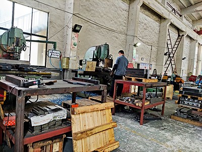 折彎?rùn)C(jī)夾模具